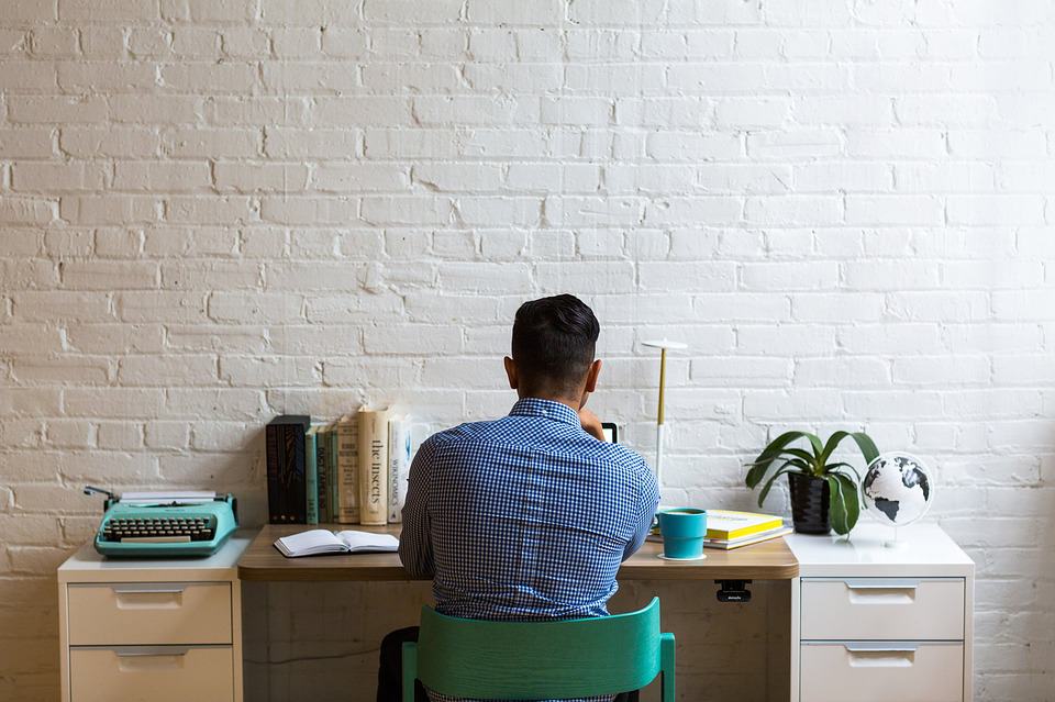 Building a Man Cave Home Office on a Budget: Inspiring Ideas and Tips 2 home office