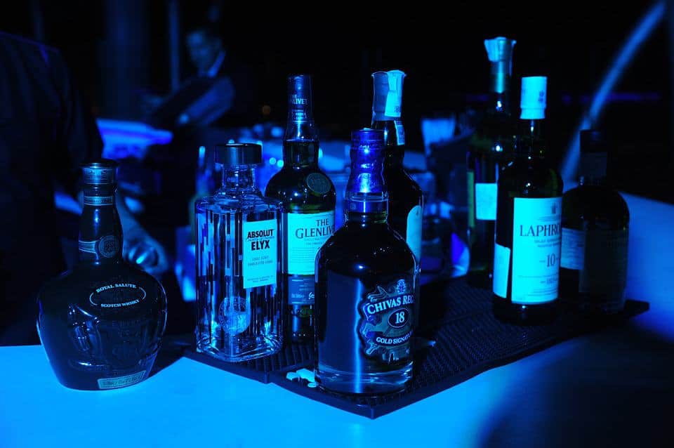 7 most amazing whiskeys every man should stock up this New Year 2 whiskey bottles