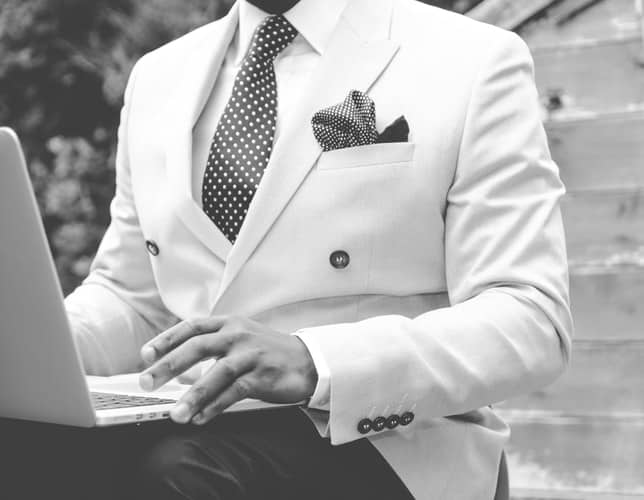 Read more about the article How To Dress Like A Gentleman