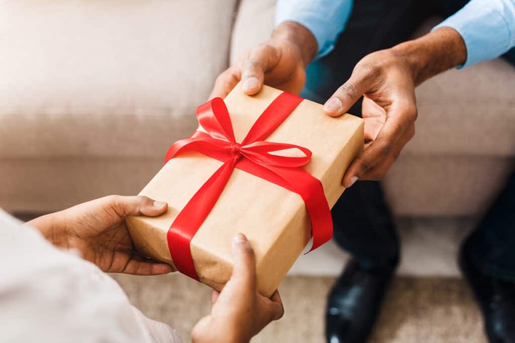 7 Best Gifts That Will Impress Any Man 1