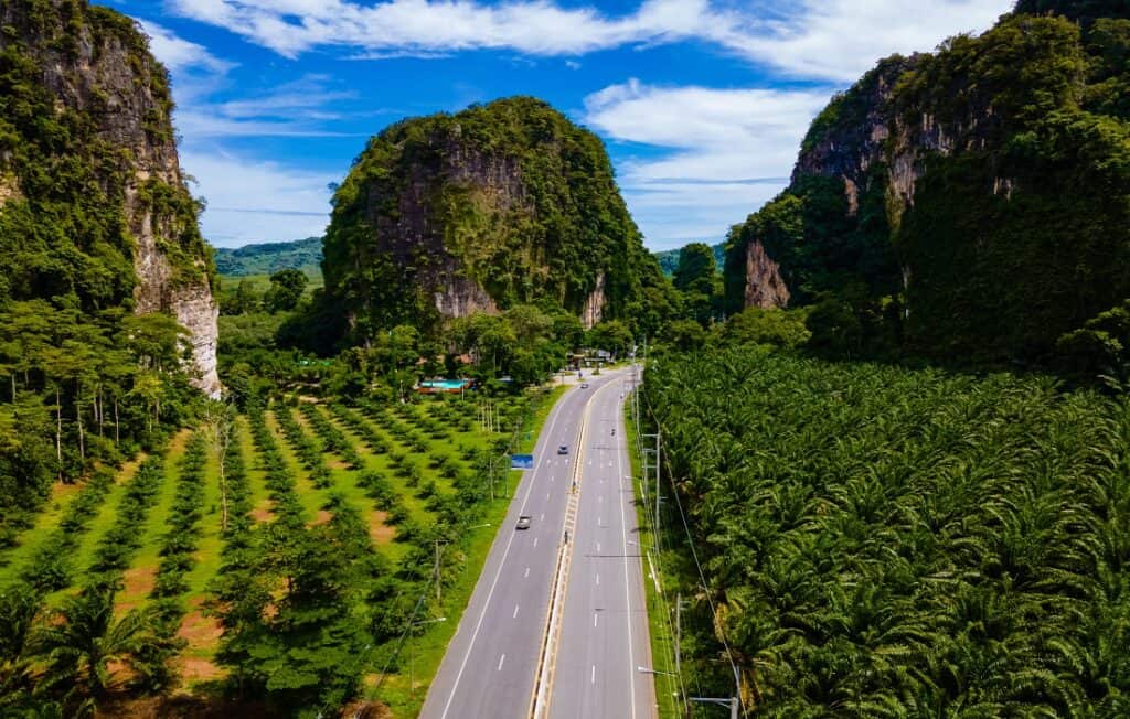 Top 4 Best Countries To Travel By Car 4 Thailand Road View