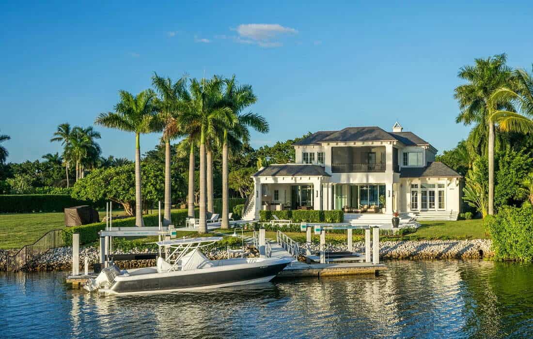 You are currently viewing Why Clearwater and Tampa Bay Lead the Florida Real Estate Explosion for Luxury Living