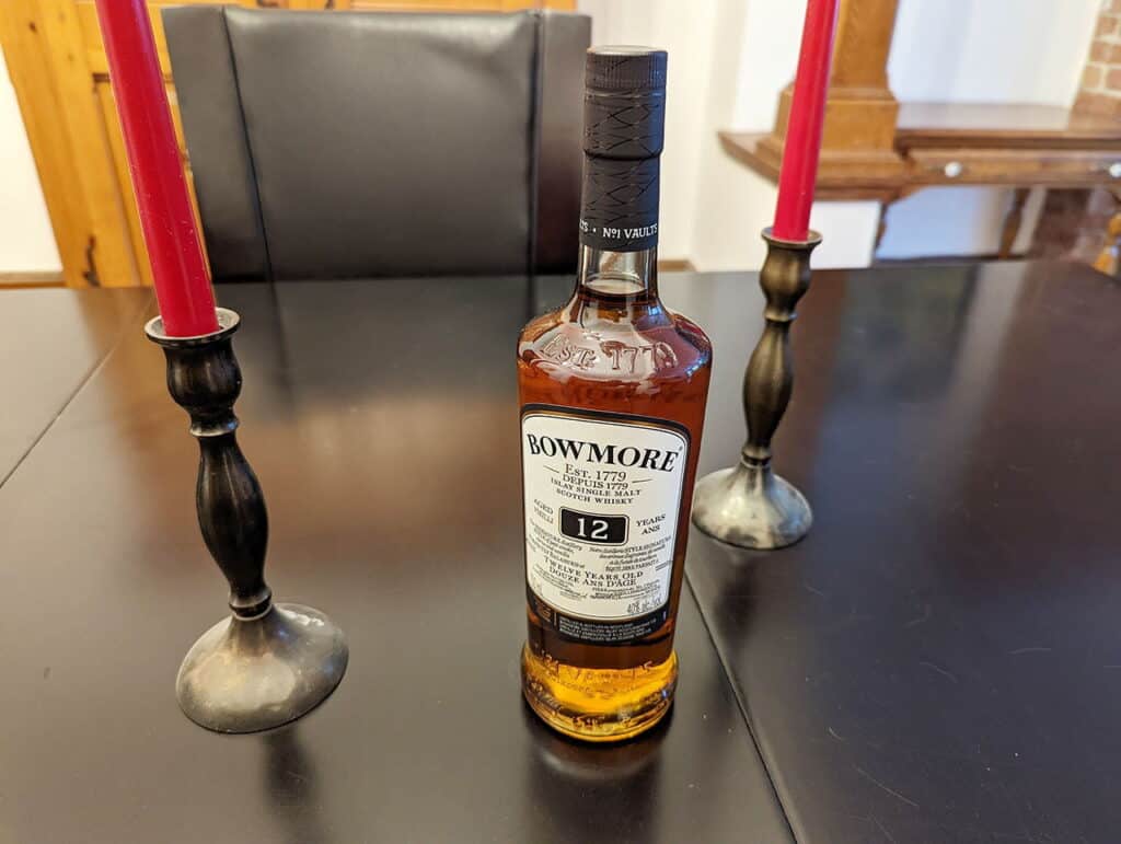 Bowmore 12 Year Old: A Review of the Iconic Scotch from Islay's Oldest Distillery 2 Bowmore 12 Year Old: A Review of the Iconic Scotch from Islay's Oldest Distillery 2